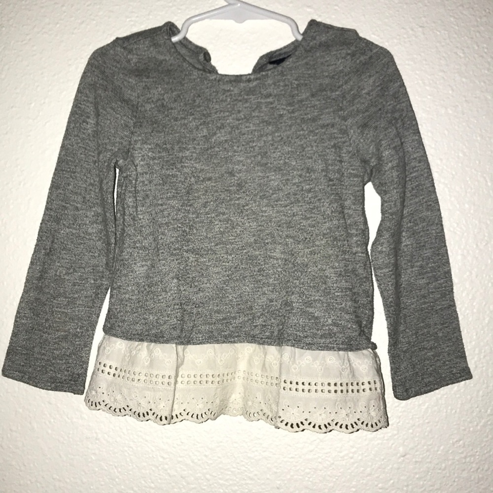Long sleeve with ruffle bottom